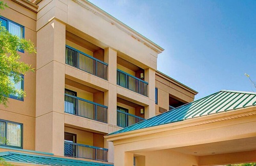 Crestline Heights House | Ensuring a Very Comfortable & Memorable Stay! Free Onsite Parking, Pets Allowed