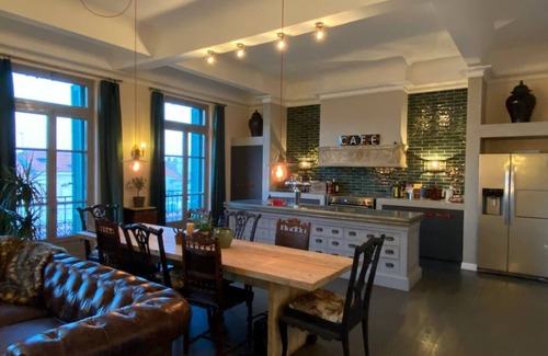 Cannes City Centre Apartment | Entertainers Paradise in Old Town Next to Palais!nn