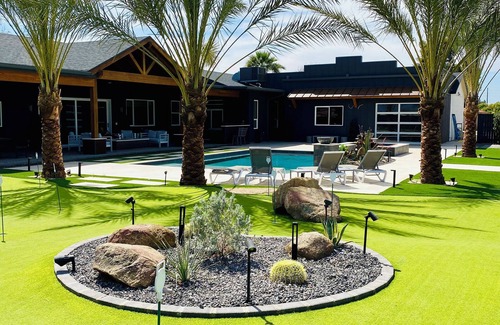 Chandler House | Entertainers Paradise! - Events and Stays! - Resort Vibes - Pool n Spa - Games!