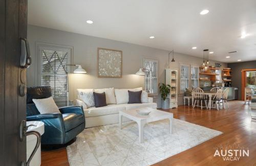 West Campus House | Entertaining Charmer w Outdoor Games and Putt-Putt