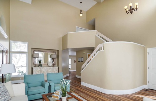 Bountiful House | Entertainment Paradise! Hot Tub * Theater/Game Rm * Fire Pit * Playground
