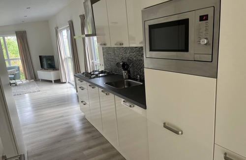 Municipality of Hellevoetsluis Ski Chalet | Enticing chalet Beachside