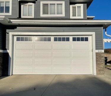 Northeast Edmonton Apartment | Entire 1 bedroom basement suite with Kitchenette and Laundry
