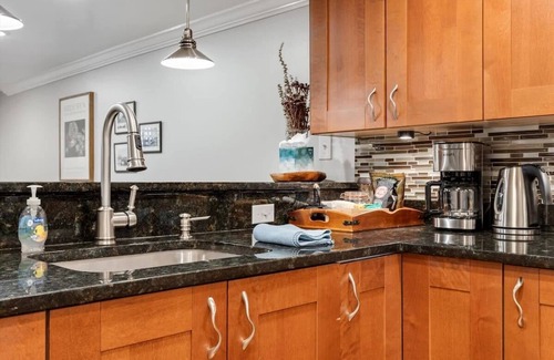 Eckington Apartment | Entire 1-BR Apt in NoMa/Eckington