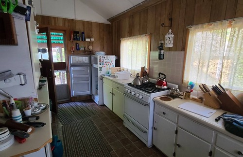 Maberly Cottage | Entire 2-Acre Island - No other cottages - just you and your family - Crow Lake