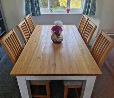 Ramsgate House | Entire 3 bedroom house 5 minutes from the beach