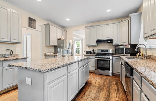Takoma Park House | Entire 4-BR in Beloved DC Area Takoma Park