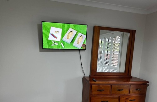 Tingalpa House | Entire 4BR House in Tingalpa