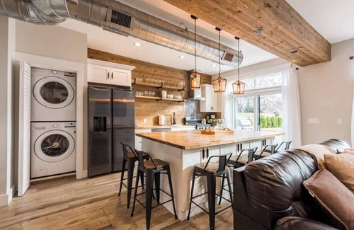 Asbury Park House | Entire 6BR Beachtown Home w/Parking, Patio, Balcony and Yard