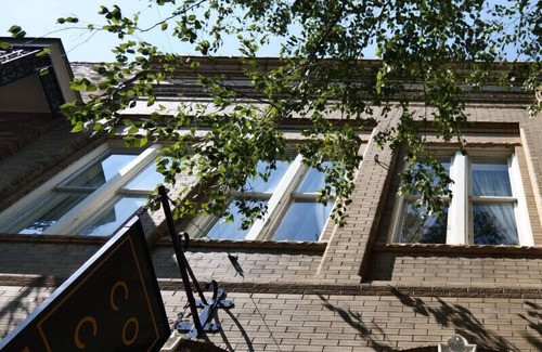 Natchez Apartment | Entire Above Gallery Suites