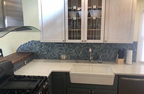 Springfield Apartment | Entire apartment close to downtown - 2 Queen beds