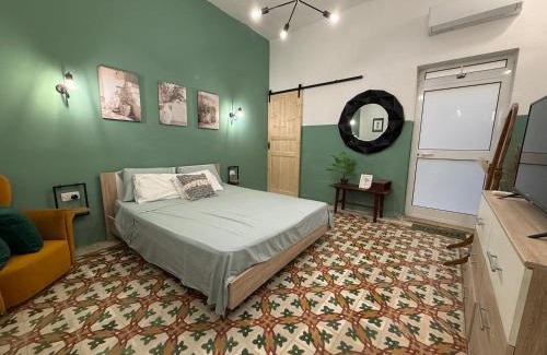 Cospicua Apartment | Entire Apartment in Cospicua with a Cellar!