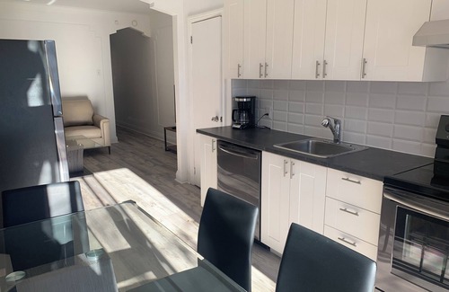 Villeray Apartment | Entire apartment, very nice and freshly renewed is located at the second floor.