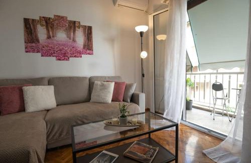 Platia Viktorias Apartment | Entire Apt, 2nd Floor, Balcony