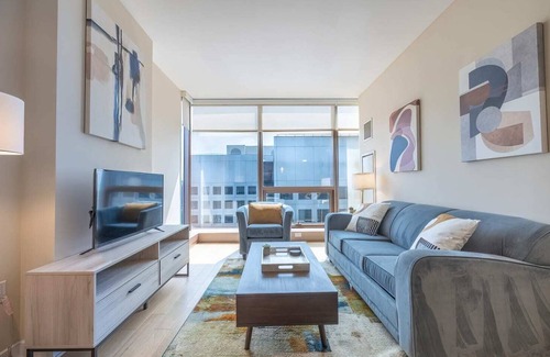 Downtown Apartment | Entire Apt Near Downtown