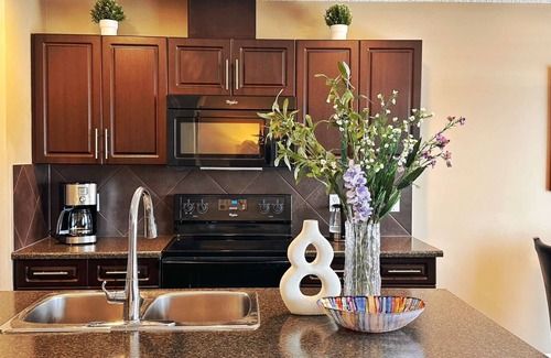 Northwest Edmonton House | Entire Beautiful and Cozy Home in Northwest of Edmonton