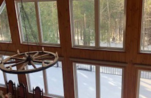 Flesherton House | Entire Chalet Near Eugenia Falls