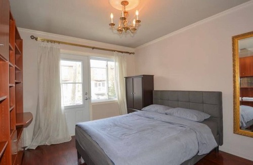 Saint-Simon Apartment | Entire Clean 3 Beds Apartment Near Crémazie Metro