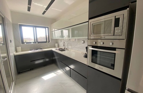 Ngor Apartment | Entire Condo with Pool, 3bedrooms, 4.5baths, 5beds, Terrace and Gym in Almadies