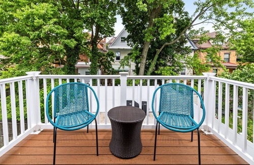 Mount Washington House | Entire Designer New Home in Pittsburgh, PA 3/3.5