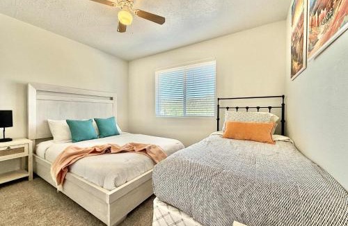 Glendale House | Entire Duplex near Zion with 2 hot tubs sleeps 9
