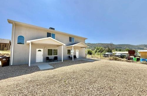 Glendale House | Entire Duplex near Zion with 2 hot tubs sleeps 9