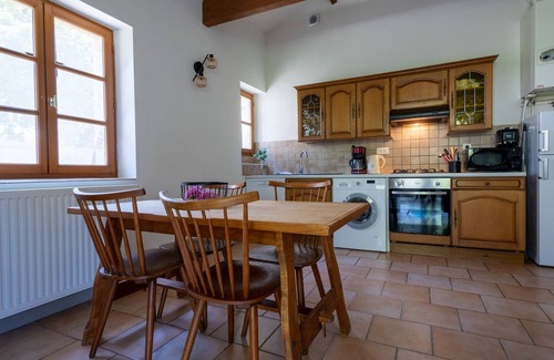 Nerac House | Entire estate-3 charming houses -16 pers. Private forest&pool -30 min from Agen