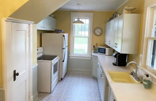 Winterset Other | Entire farmhouse in the country