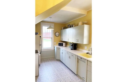 Winterset Other | Entire farmhouse in the country