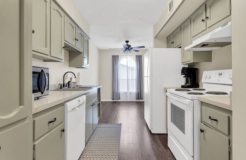 Medical Center District Apartment | Entire Furnished rental unit in San Antonio, Texasnn