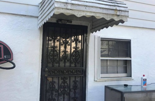 Queens Apartment | Entire Garden Apt. St. Albans Queens Near All