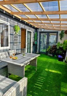 Bandon Apartment | Entire guest house in Bandon