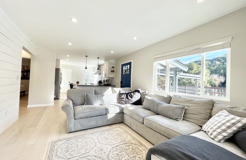 Castro Valley Cottage | Entire Hilltop Cottage Retreat with Canyon Views: Heart of the the Bay Area
