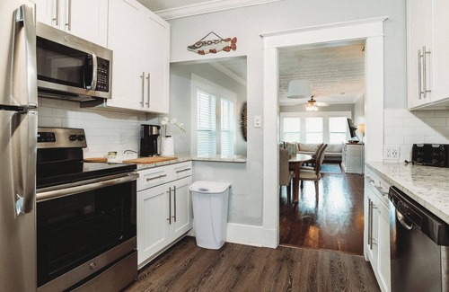 Historic Uptown House | Entire historic downtown guest house: 9 BR!