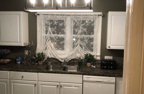 Camden House | Entire Home in Camden