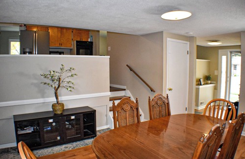 Flat Rock House | Entire home in Flat Rock, Michigan
