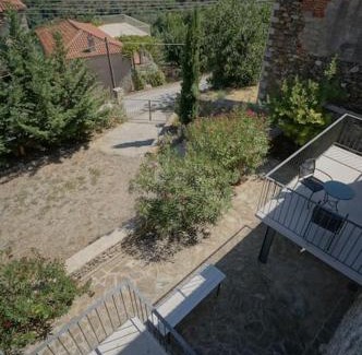 Tripi House | Entire Home in Laconia