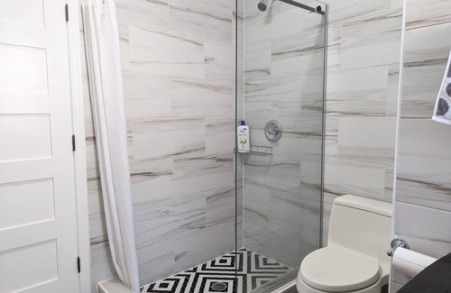 Langdon House | Entire Home in NE DC. 5 BD/3BA