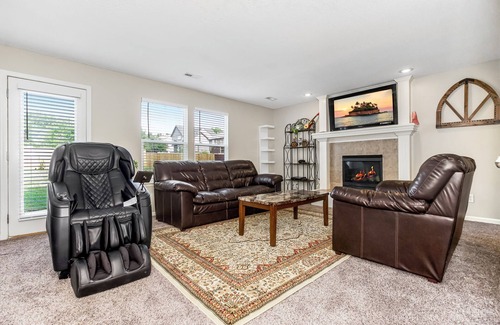Olathe House | Entire home in Olathe, Kansas