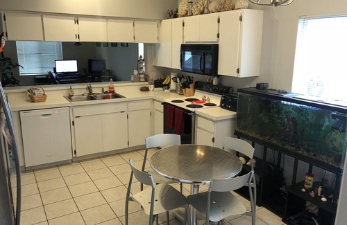 Palm Harbor House | Entire home in Palm Harbor that’s quiet & cozy.