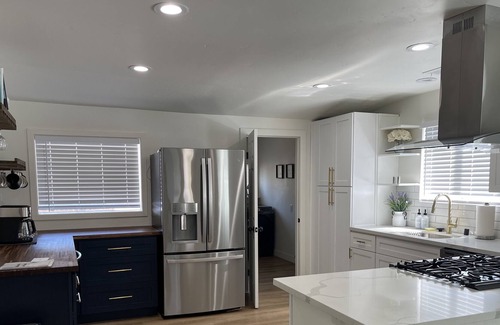 Folsom House | Entire home in the heart of Old Folsom!
