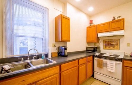 Corryville House | Entire Home in the PERFECT Location! UC & Downtown