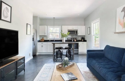 King William House | Entire home in the Historic King William District