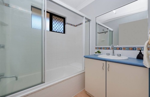 Annandale House | Entire Home in Townsville