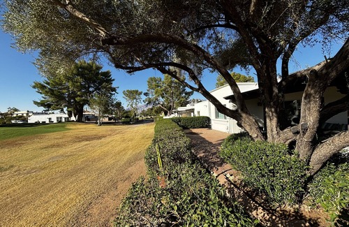Tucson House | Entire Home on The Golf Course. Great location/Quiet/Bike friendly