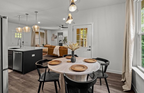 Bella Vista House | Entire Home w/Kitchen & Grill Near Trails in Bella Vista