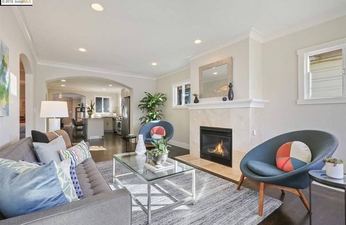 Southwest Berkeley House | Entire Home with Fenced Backyard & Veggie Garden and Fire Pit!
