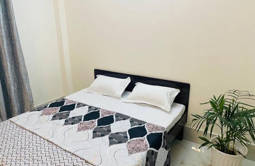 Gurugram Apartment | Entire home with private kitchen on ground floor