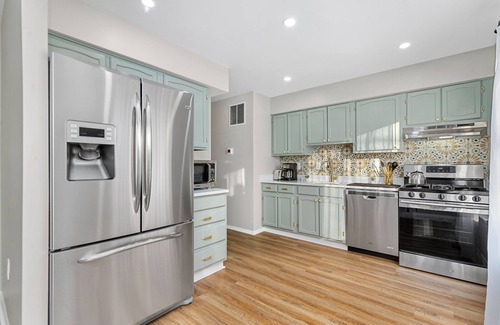 Woodbridge House | Entire Home- Woodbridge Retreat 2000+ sqft!