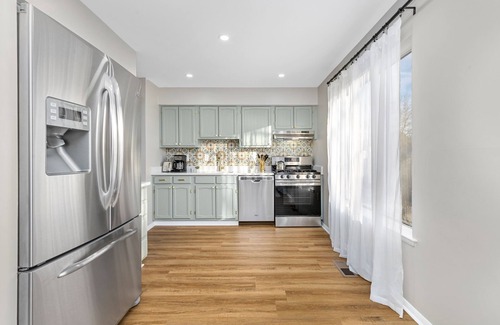 Woodbridge House | Entire Home- Woodbridge Retreat 2000+ sqft!